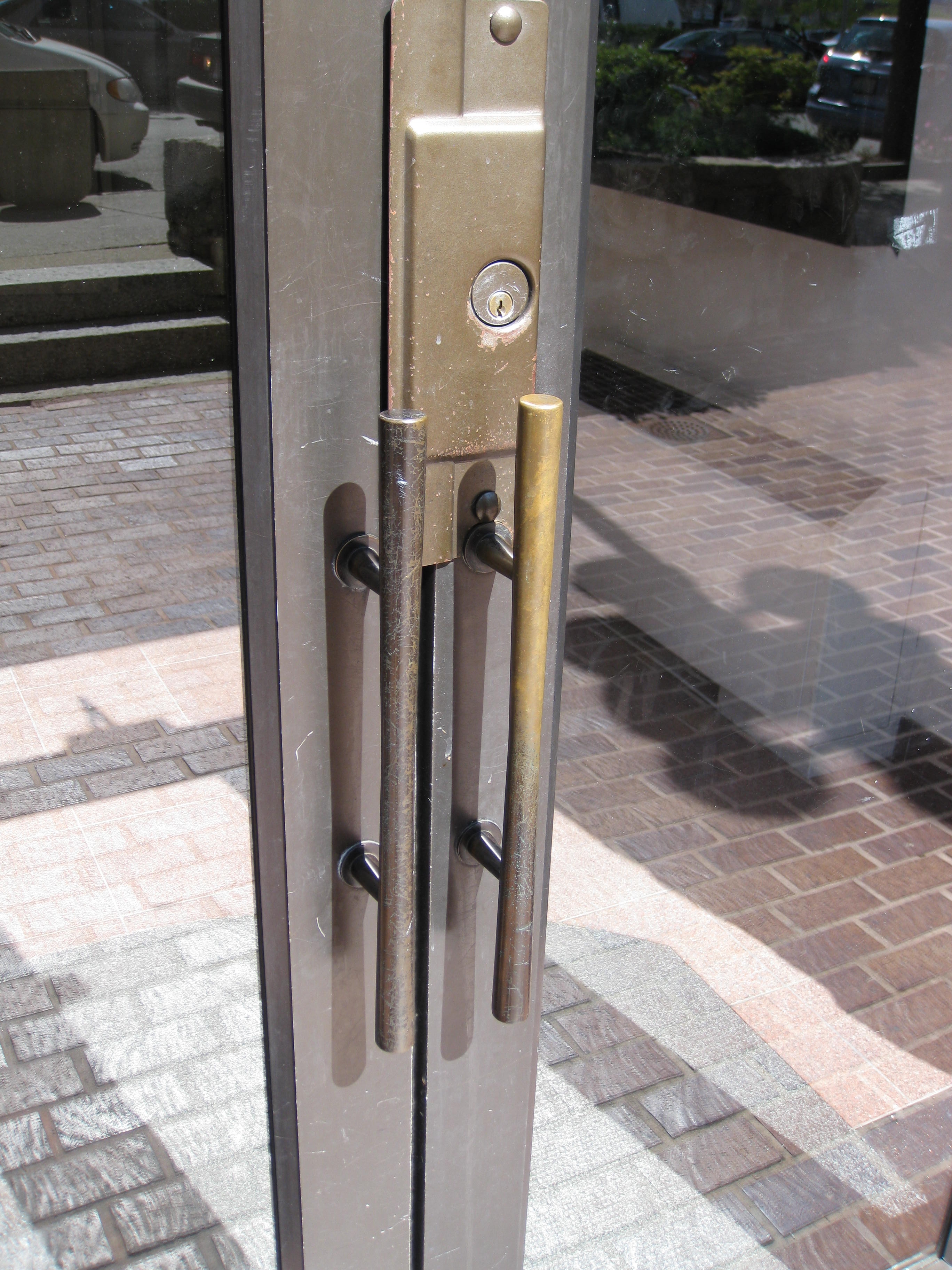 NEW! Aged Bronze Finish I Dig Hardware Answers to your door