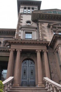 Victoria Mansion Entrance