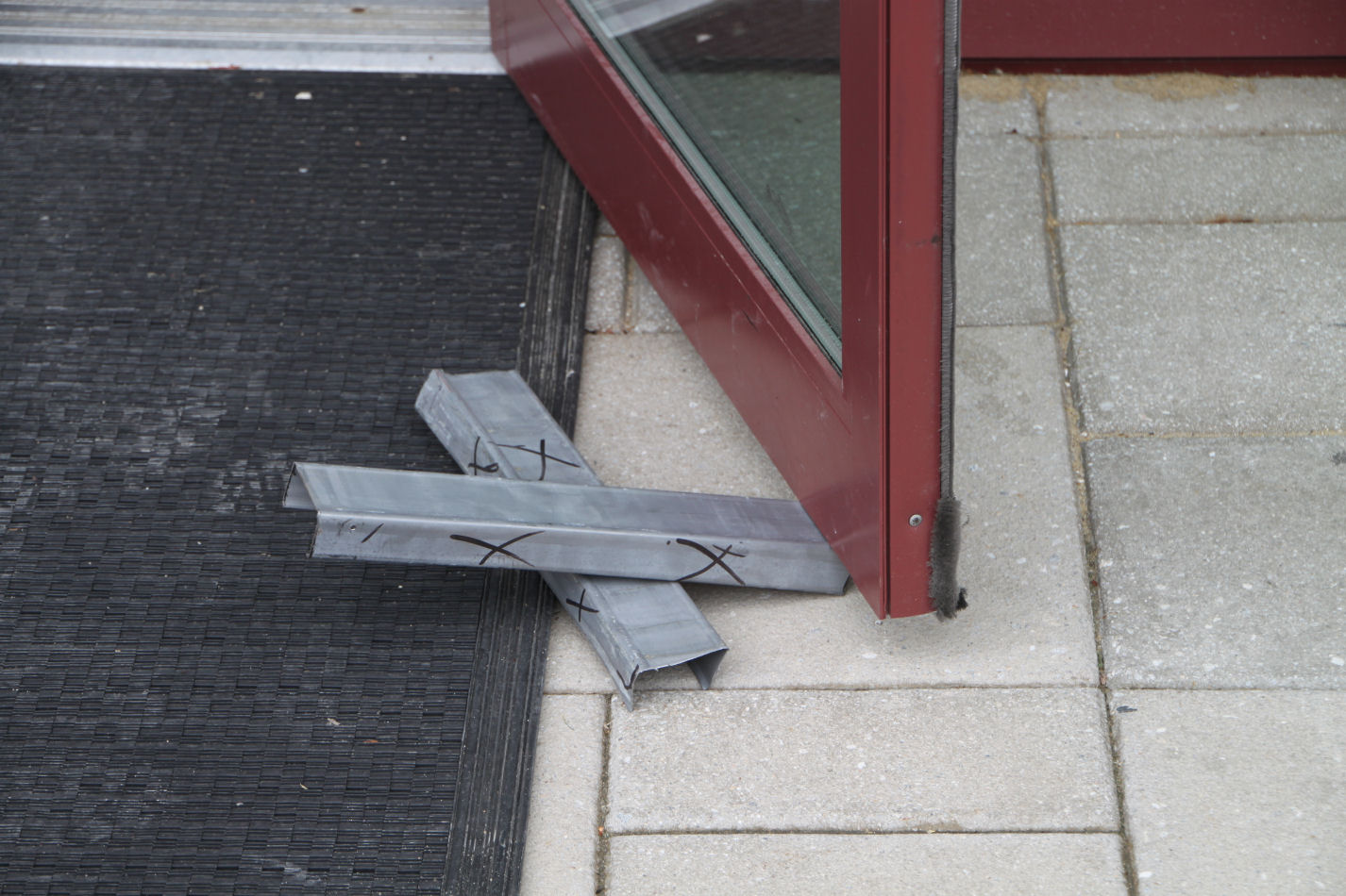 Stud HoldOpen I Dig Hardware Answers to your door, hardware, and